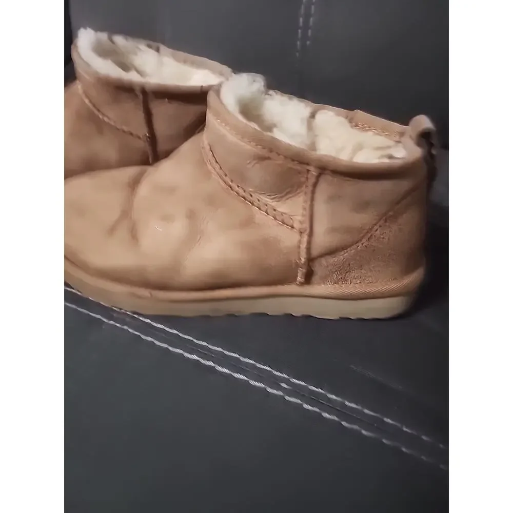 UGG Ultra Mini Classic Boot Chestnut Size 7